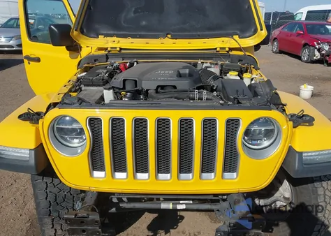 2020 Jeep Wrangler Unlimited Sahara 4X4 z USA, uszkodzony, nr VIN 1C4HJXEM2LW301021